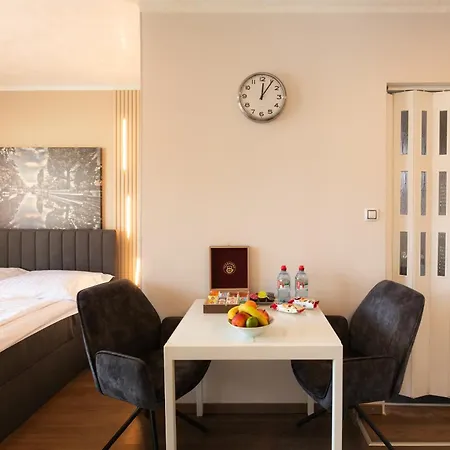 Apartamento Floor With Terrace Praga