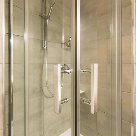 Floor With Terrace Apartman