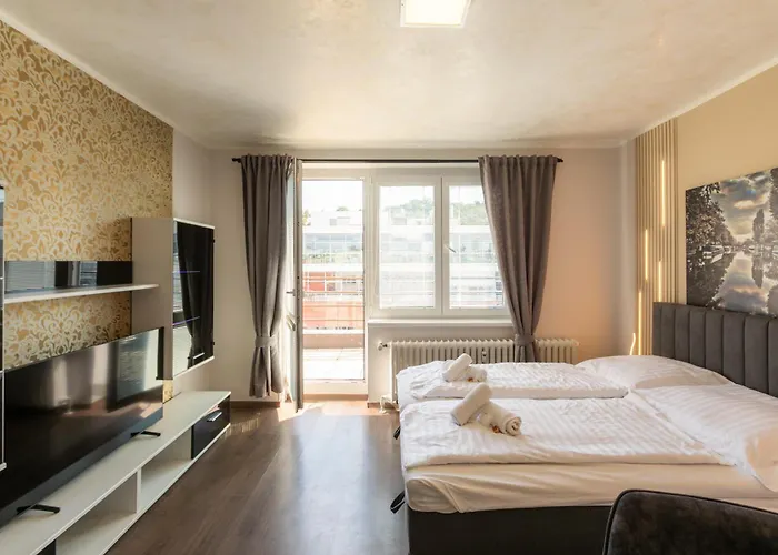 Karlin Skyline Terrace By Livingclub Apartment *
