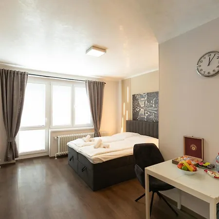 Floor With Terrace *